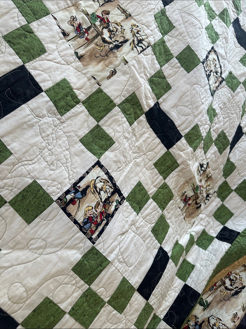Green and White Western Patchwork Quilt with Cowboy Motif handmade - Picture 6 of 9